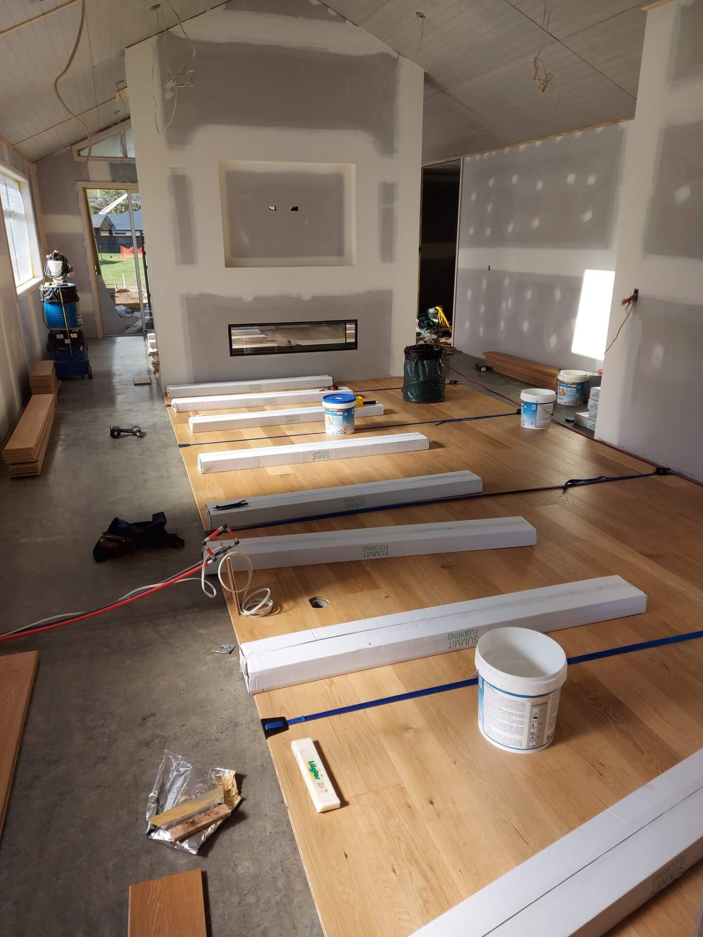Oak floor installation